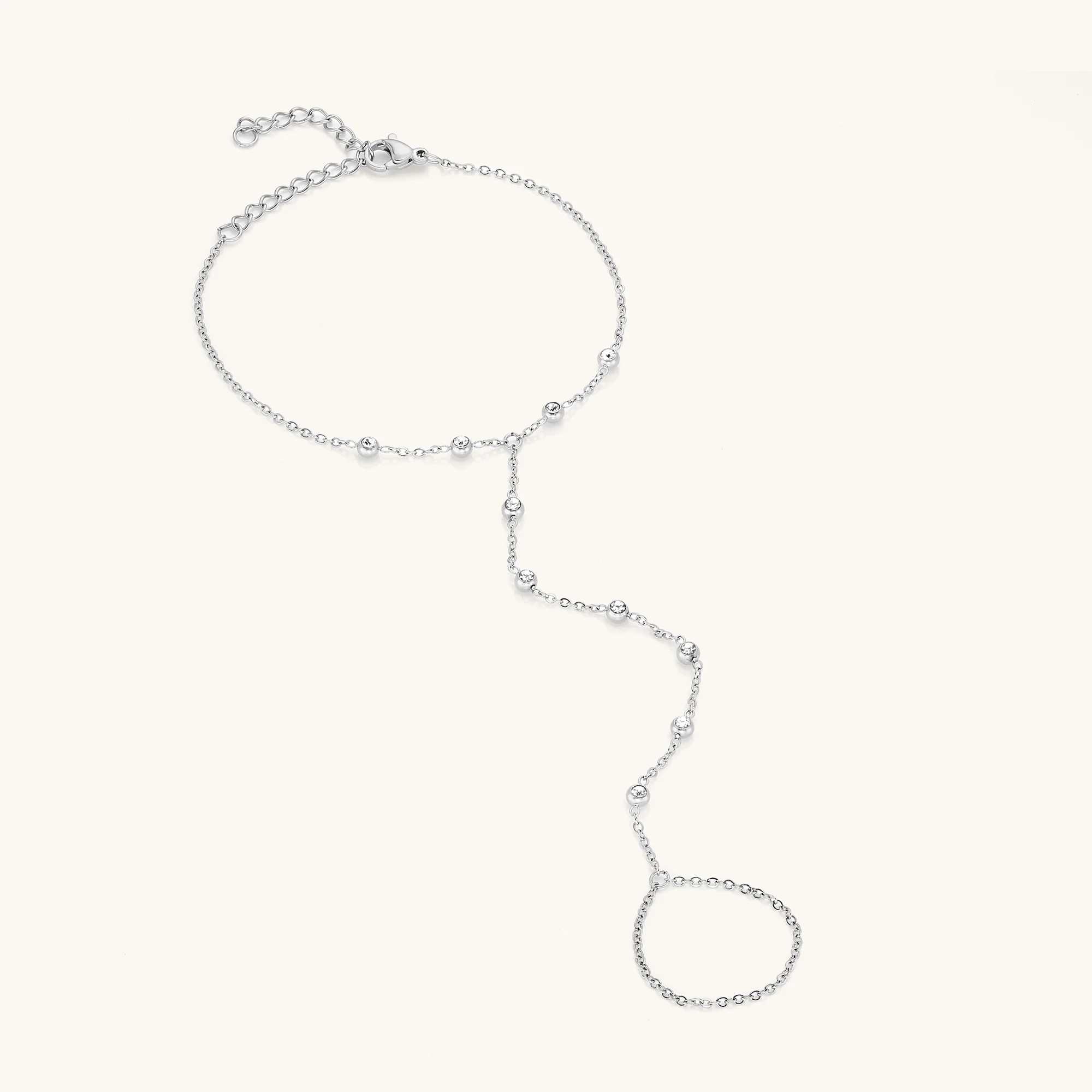 Amoura Hand Chain