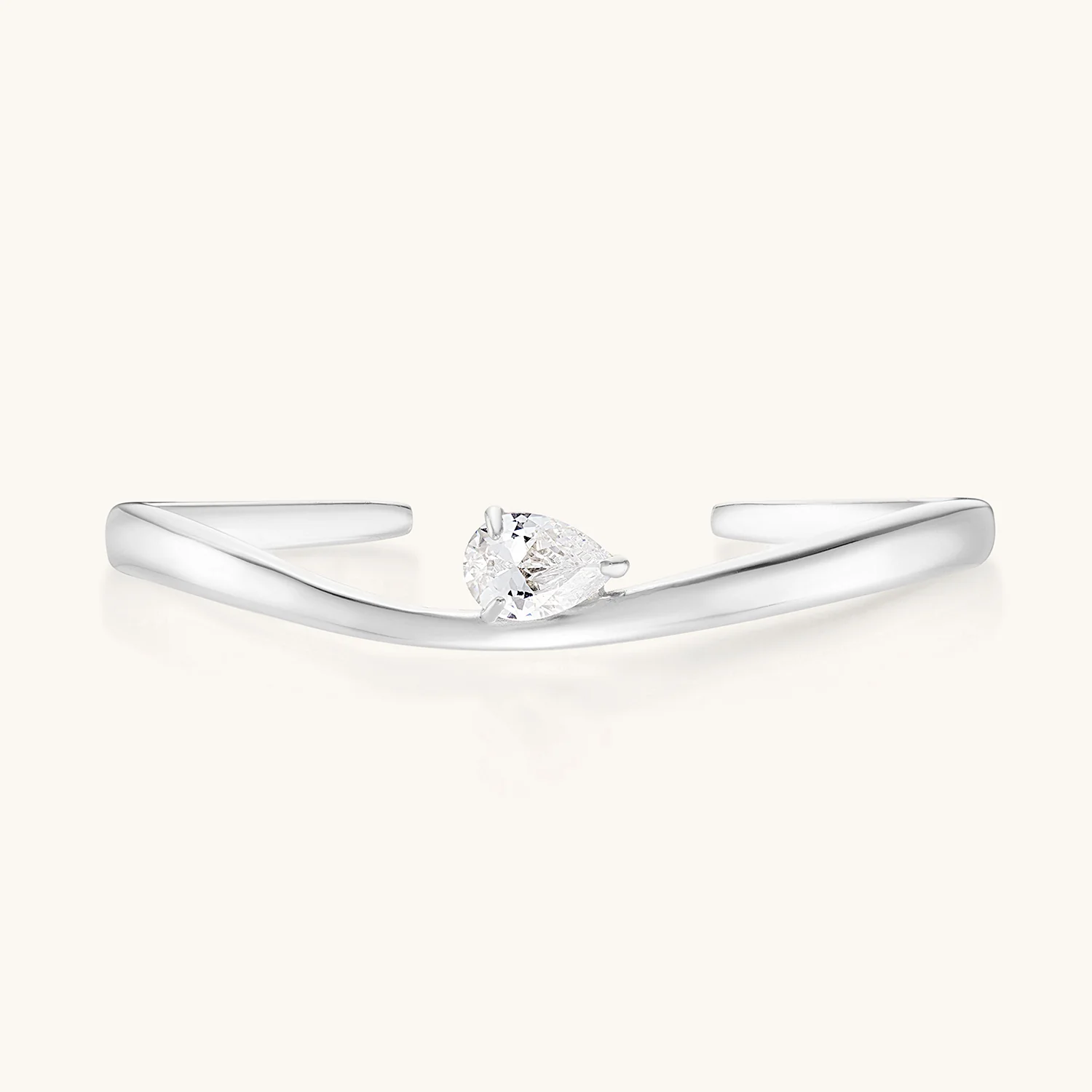 Pia Bangle